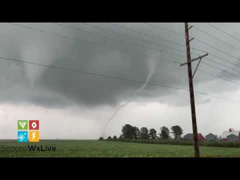 Jewell Center Tornadoes - Extreme Close-up