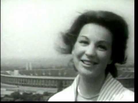 Johanna von Koczian - Chim Chim Cherie  1965  ( TV-Clip )