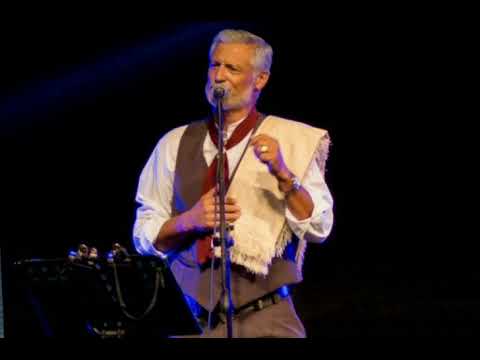 POR DARLE EL GUSTO AL PATRON.JUAN JOSE MARTINEZ