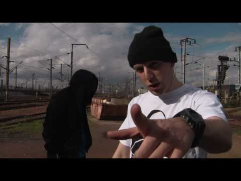 The Spectre feat Kemtaan - Outta control remix