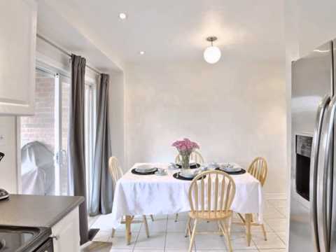 North York Executive Townhouse - $469,900