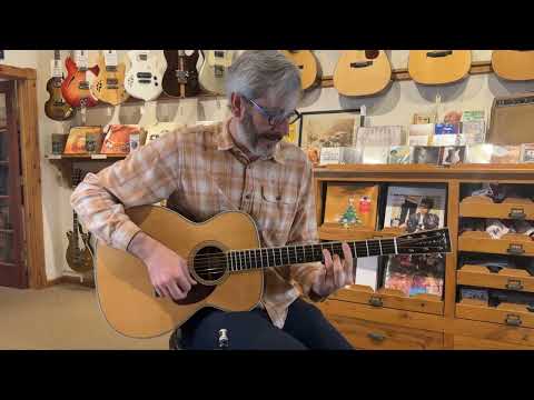 Rosewood vs Mahogany - Which Sounds Better? The Acoustic Debate with Collings OM Guitars "Layla"