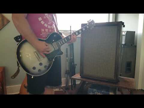 Sales demonstration: Agile 3100 and Custom built 2x12 cabinet.