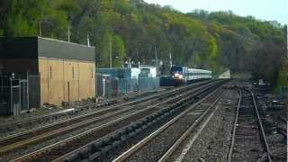 preview picture of video 'Metro North Express at Hastings-on-Hudson'