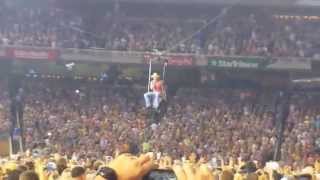 &quot;Drink It Up&quot; - Kenny Chesney LIVE intro!