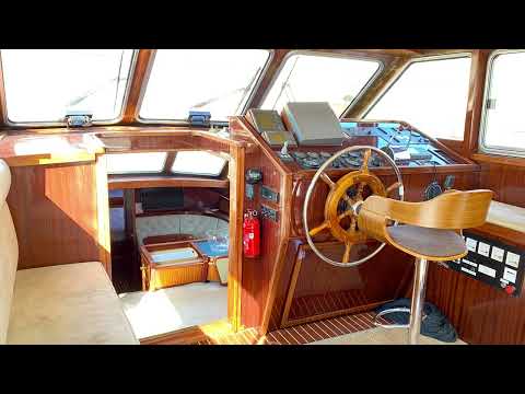 Bateau à vendre - Port de l'arsenal de Bastille - Janvier 2023