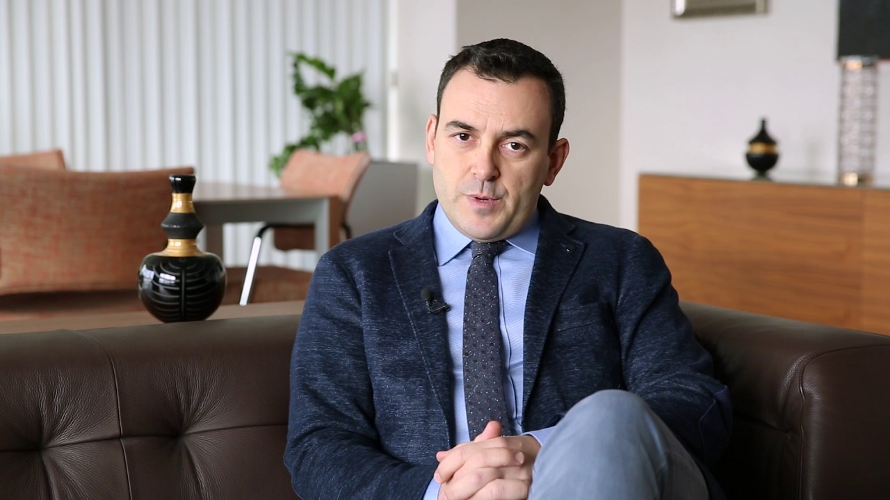 Çocuklarda Göz Kapağı Düşüklüğü