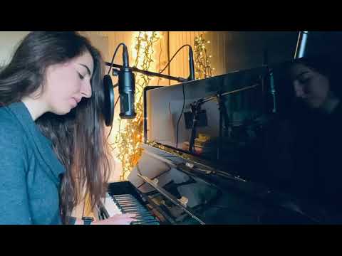 Ronnie playing piano