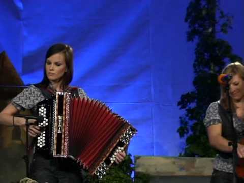 Ansambel Polka punce - Tvoja Sneguljčica (v živo)