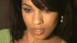 MELYSSA FORD ROLLERBLADING INCREDIBLE BODY 2007 SHOOT