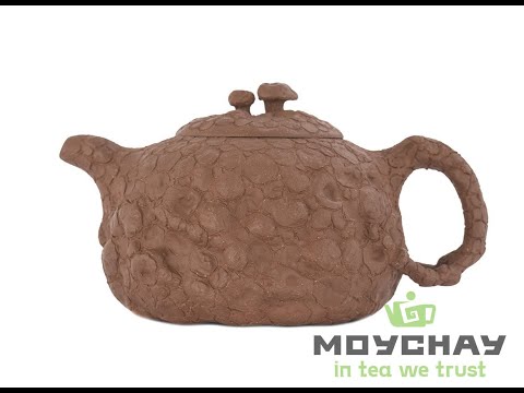 Teapot # 38530, yixing clay, 270 ml.