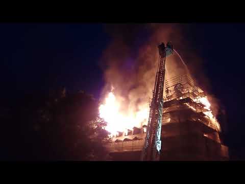 Bad EMS "4-Türme" brennt morgens #badems  #feuerwehr