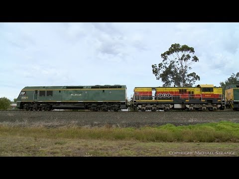 7748V SSR Grain Train With RL & 49 Class Diesel Locomotives - PoathTV Australian Railways