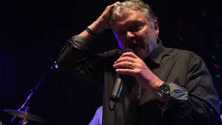 Rocking Ghosts - Kiss me honey honey