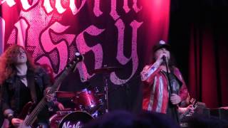 Nashville Pussy - Till The Meat Falls Of The Bone - LIVE @ Volt Sittard the Netherlands, 27-01-2017