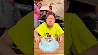 Só queria um pedaço 🤣 #funny #shorts