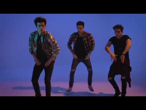 Agustin Bernasconi - Ruggero Pasquarelli - Maxi Espindola  cover company