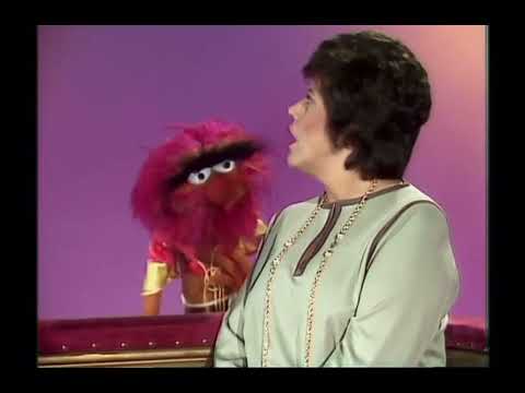 The Muppet Show - 123: Kaye Ballard - Talk Spot (1977)