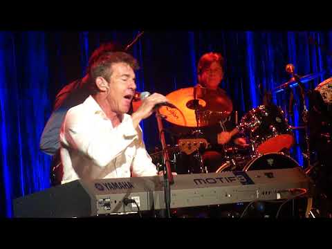 DENNIS QUAID & THE SHARKS.  Seneca Niagara Casino 6/23/2018, Niagara Falls, U.S.A.