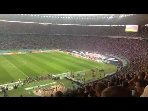 Pfiffe gegen Helene Fischer beim Pokalfinale 2017