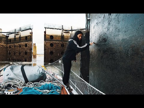 BIG SEA LOCKS at Low Tide Are SCARY!! | Wildlings Sailing | Honfleur - Rouen FW .1