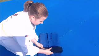 8.kyu - skládání gi a vázání pásku (obi)