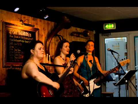 Stúkurnar - Forever Young