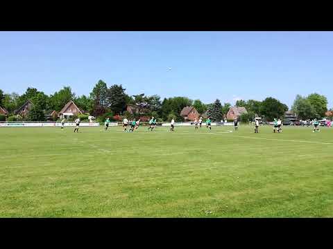 50 Jahre Frauenfußball beim SV Dornbusch. Freundschaftsspiel gegen FC St.Pauli, zwischen 2.+3. Tor