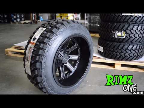 Moto Metal MO984 22x14 w/ 35x12.50R22 Toyo Open Country MT