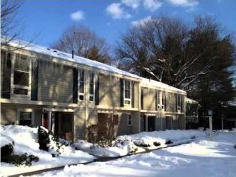 11 Oak St, Wellesley, MA - Listed by Debi Benoit