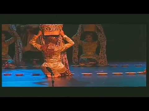 41. NAZIOARTEKO FOLKLORE JAIALDIA Bigarren eguna