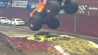 MONSTER JAM 2013 NASHVILLE GRINDER,GRAVE DIGGER,IRON MAN,WAR WIZARD,ZOMBIE, EL TORO LOCO