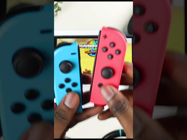 Vídeo relacionado con Orzly Ruedas de carreras: compatible con Switch 2 (consola 2025) - Accesorio de rueda de carreras Twin Pack para controles Joy-Con y juegos Mario Kart Racing (2 ruedas negras) Caja de regalo