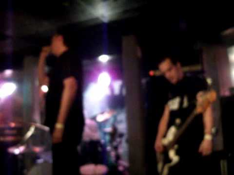 SLAKTATTACK - Medborgarrätt - Deras System [live @ Ballroom 2010]