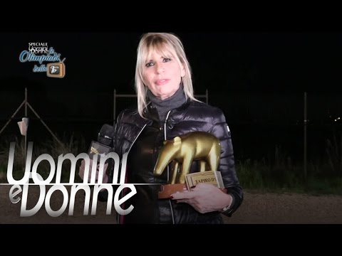 Speciale Uomini e Donne, Le Olimpiadi della Tv - Il tapiro d'oro a Tina