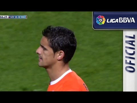 Expulsión de Ricardo Costa en el Sevilla FC - Valencia CF