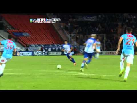 La situación con más peligro. Godoy Cruz 0 - Arsenal 0. Fecha 15. Primera División 2015. FPT.