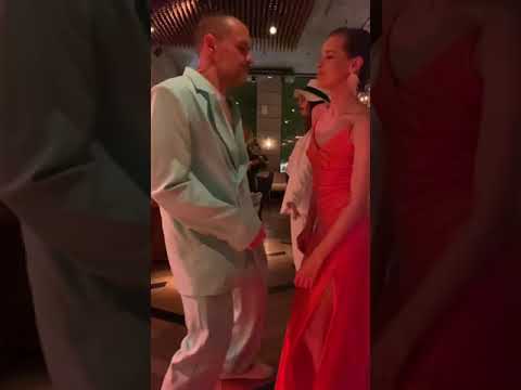 Катерина Шпица танцует вместе с мужем