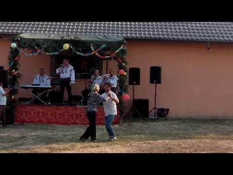 Formatia Fanax din Pașcani.