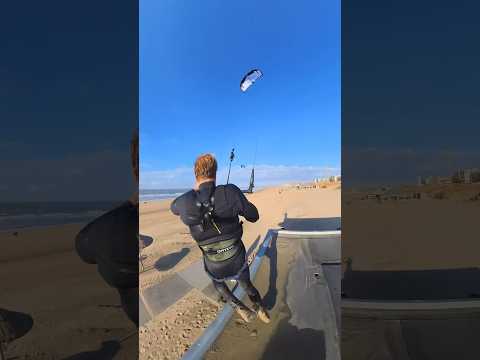 Action of a Crazy Kitesurfer! 😱🤯 Flying around with a Kite! @EnricovandeLaar