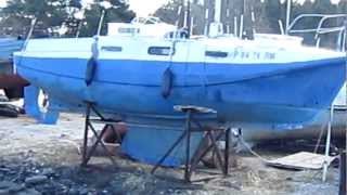 preview picture of video 'Sailing yacht on the keelblock in Priozersk, Ladoga lake, Saint-Petersburg, Russia'