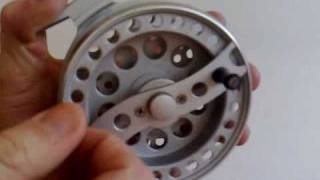 preview picture of video 'Okuma Aventa VT1000 Centre Pin Reel, Mikes Tackle Shop, Edinburgh'