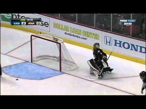 Alexandre Burrows penalty shot 25 Jan 2013 Vancouver Canucks vs Anaheim Ducks NHL hockey