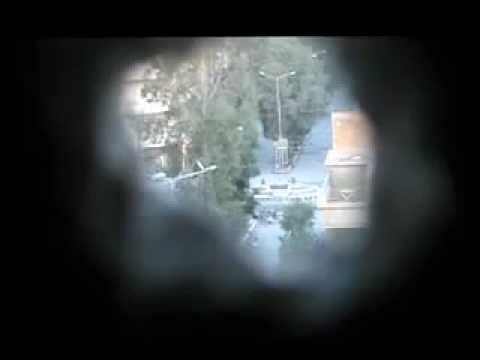 تمركز قناص تابع لكتيبة ثوار الشعيطات بعد السيطرة على دوار غسان عبود في مدينة دير الزور