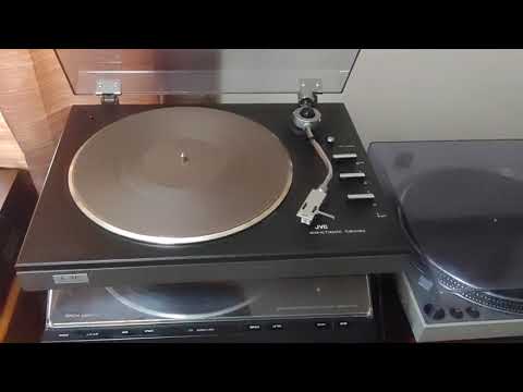 Balancing the tonearms & Setting the Tracking & Antiskate: Turntable How To Series