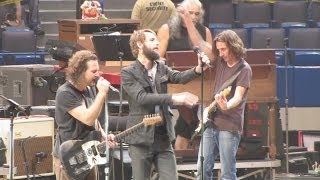 Pearl Jam: All Along The Watchtower [HD] 2010-05-15 - Hartford, CT