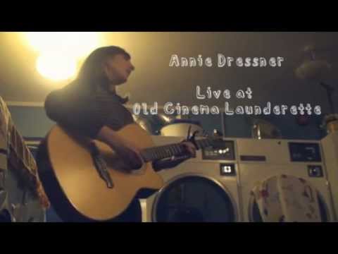 Annie Dressner - I Can't Forget (Live at The Old Cinema Launderette)