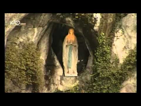 Chapelet à Lourdes