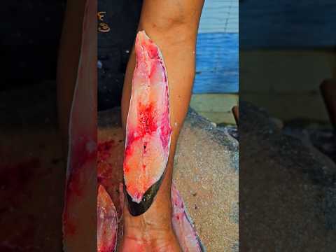 Wow amazing cutting skills!! sagar fish belathur kadugudi #fish #viral #new
