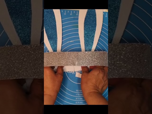 Vídeo relacionado con MUNSKT - Diadema para orejas de conejo (2 unidades, 1 gris y 1 blanco borrosa, accesorio de cosplay para Pascua, Navidad, Halloween, accesorio de disfraz para adultos